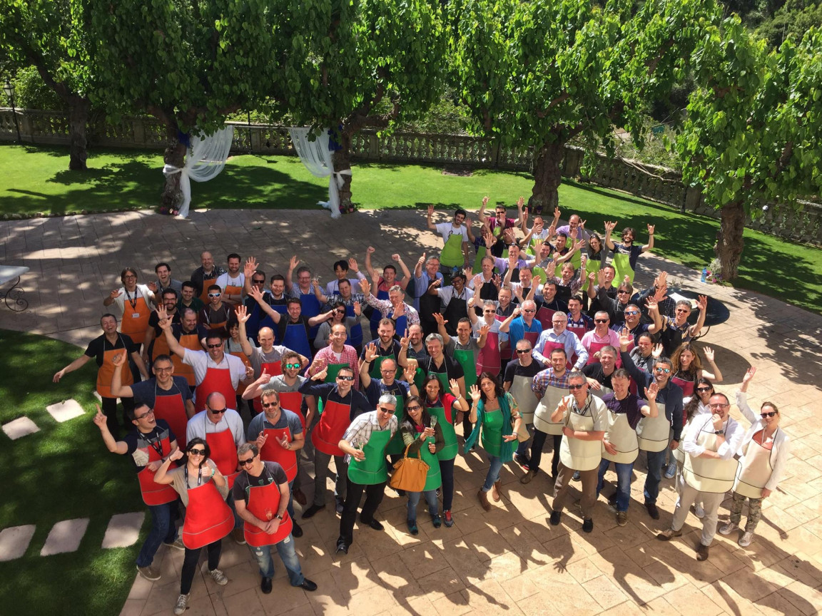 The paella challenge is about most popular cooking team building activity in Madrid.